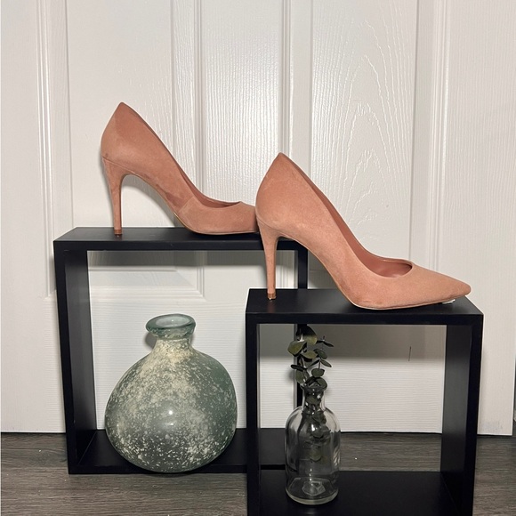 Aldo Shoes - Aldo Chic Blush Pink Suede Pumps